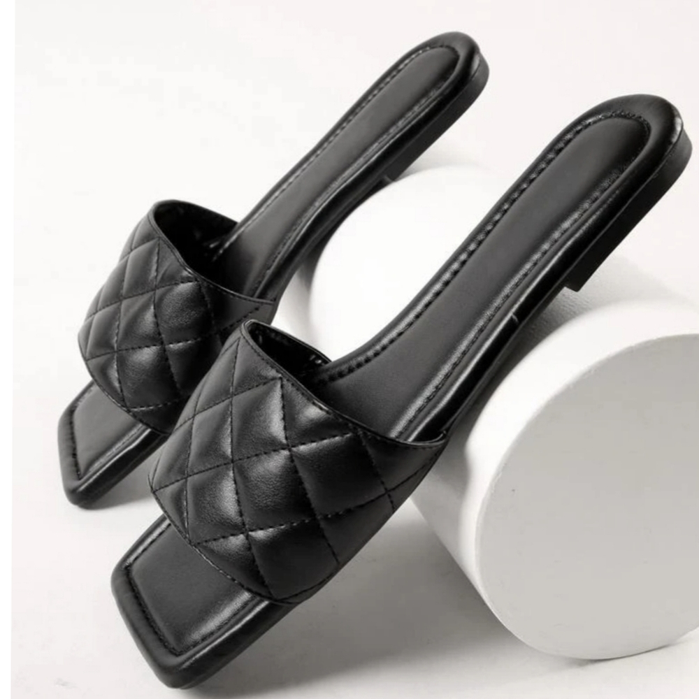 💟JUST IN '💕Quilted Vegan Leather Open-Toe - Picture 3 of 4